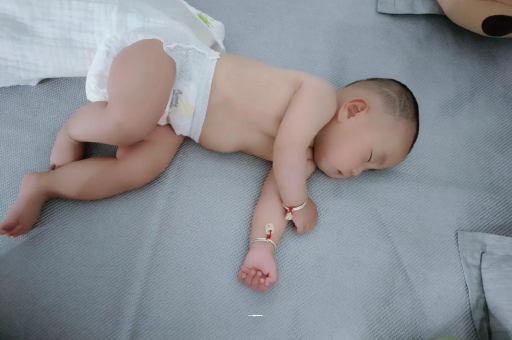 迁西怀孕多久会显肚子